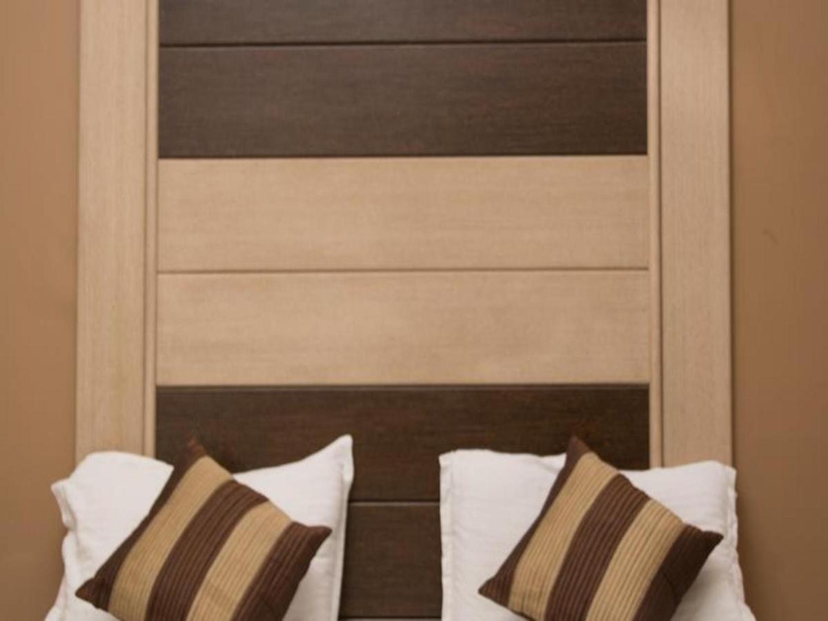 Hotel Pacific Inn Huda City Centre Gurgáon Kültér fotó